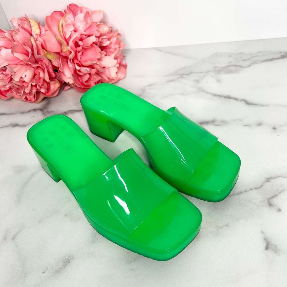 STEVE MADDEN HARLIN JELLY BLOCK HEELED SANDALS
